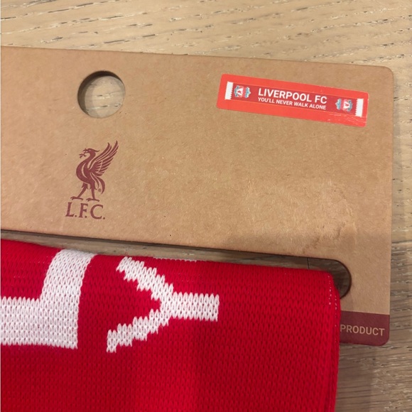 Liverpool FC Crest Scarf Officially Licensed Red and White Supporter futbol NWT - Picture 6 of 9